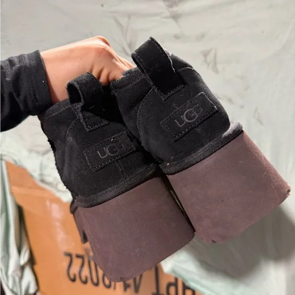UGG Black Platform Classic Mini Boots | Shearling Lined | Chunky Sole | Women’s - Picture 2 of 7